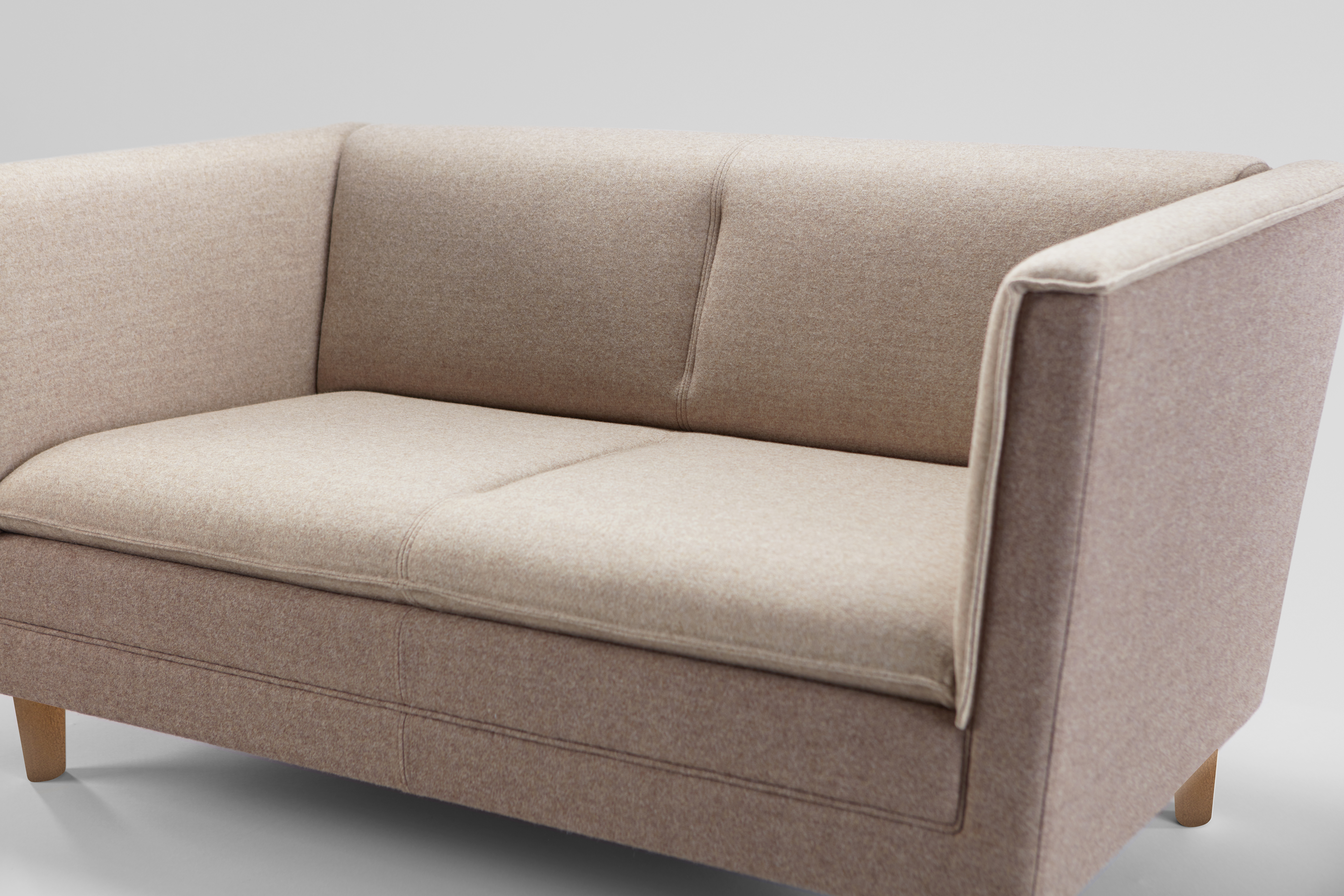 Watson_Loveseat